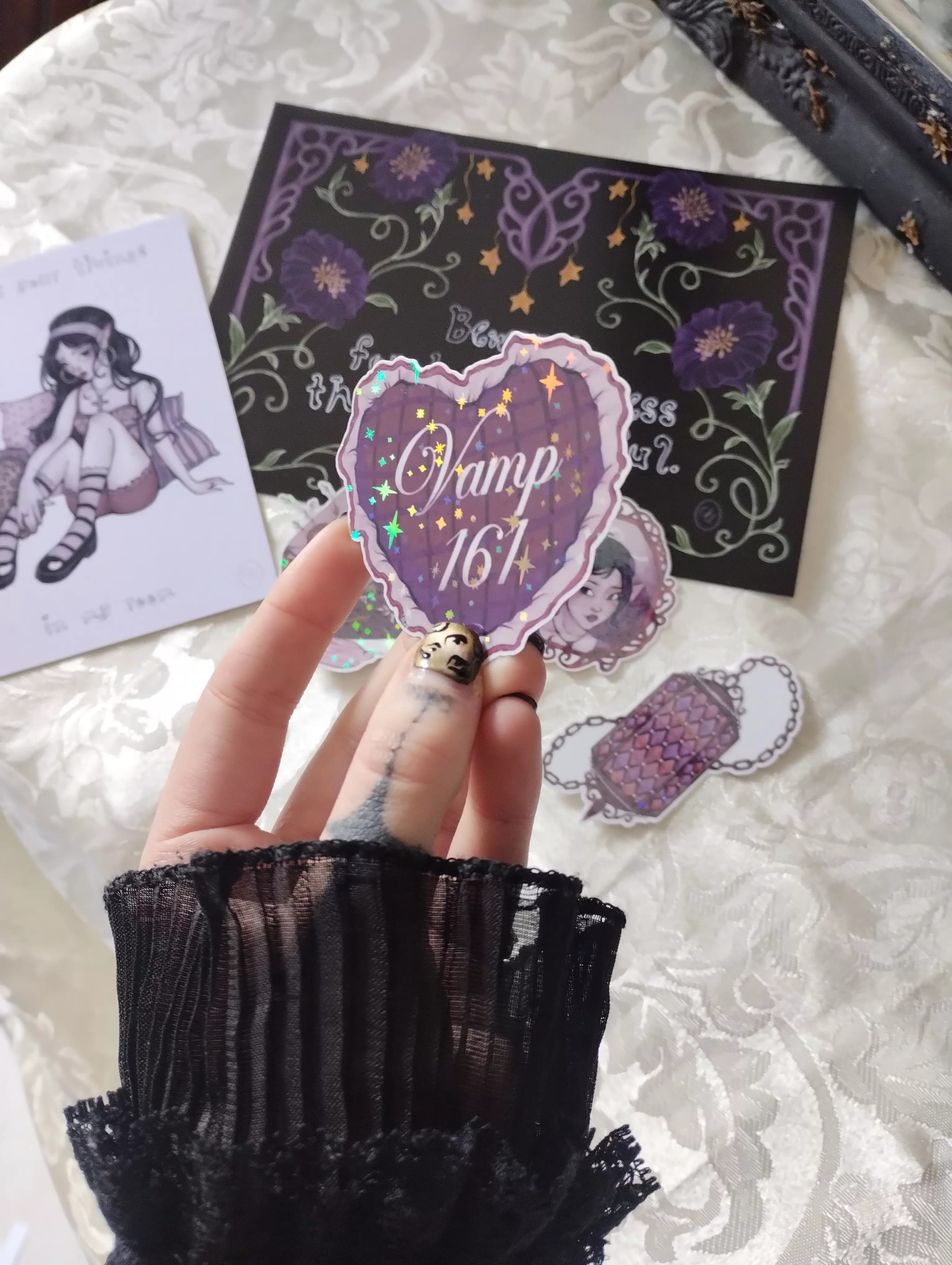 sticker holographique vamp